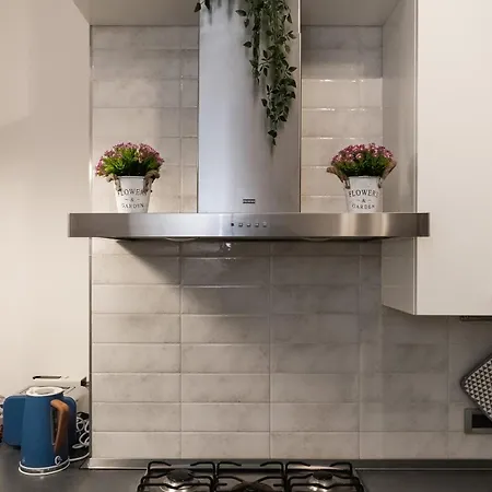 -quadrilocale In Centro-vicino Apartment