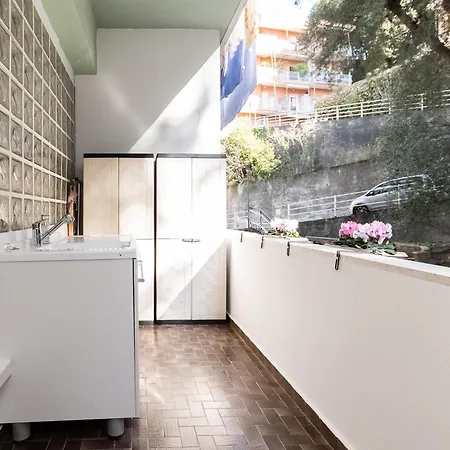 -quadrilocale In Centro-vicino Apartment