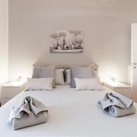 -quadrilocale In Centro-vicino Apartment *