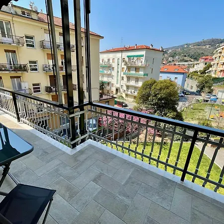 -quadrilocale In Centro-vicino Apartman