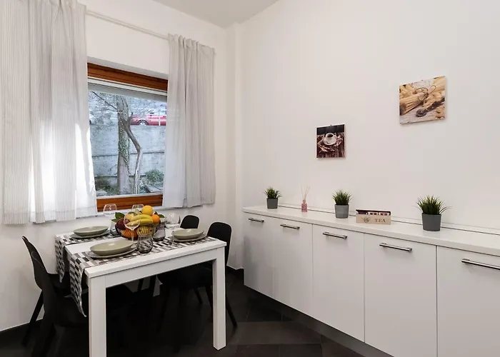 Apartman -quadrilocale In Centro-vicino